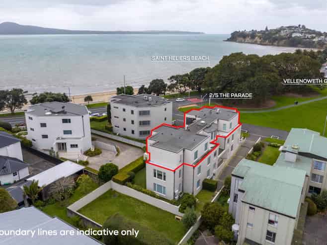 2/5 The Parade, Saint Heliers