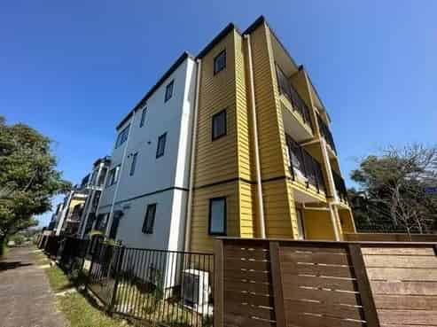 318 Wairau Road, Glenfield