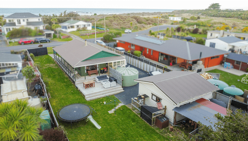 18 Palmer Place, Taieri Beach