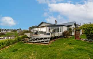 2A Richard Street, Riverton