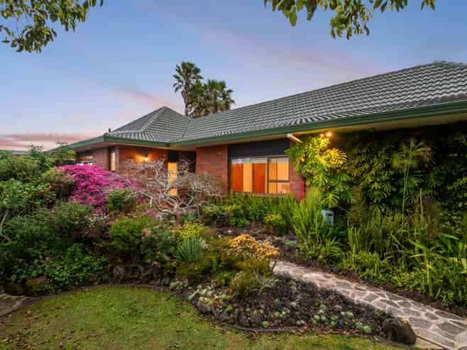 22 John Dee Crescent, Red Beach
