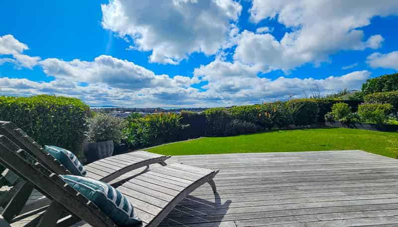 22 John Dee Crescent, Red Beach
