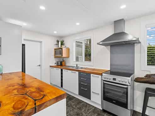 13 Mowhanau Drive, Kai Iwi