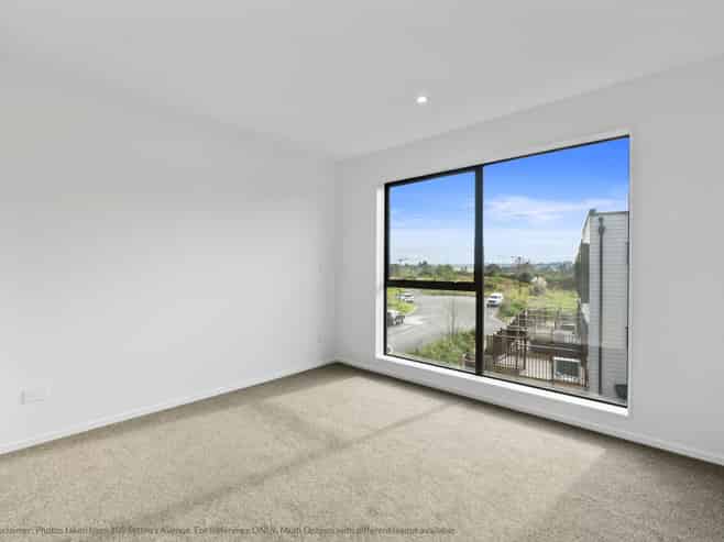 81 Settlers Avenue, Hobsonville
