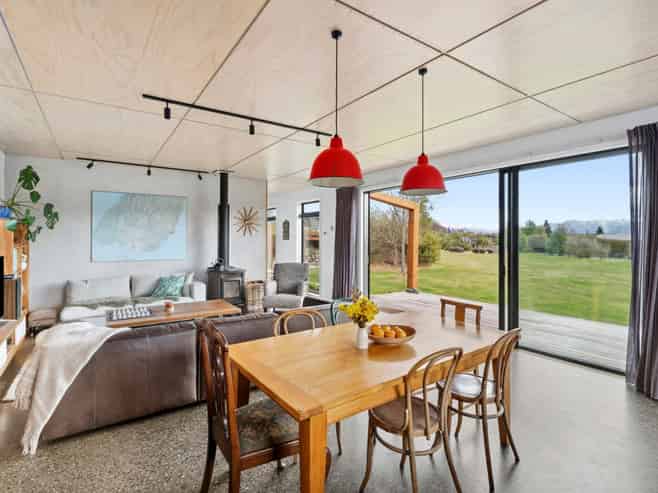 28 Pisa Road, Luggate