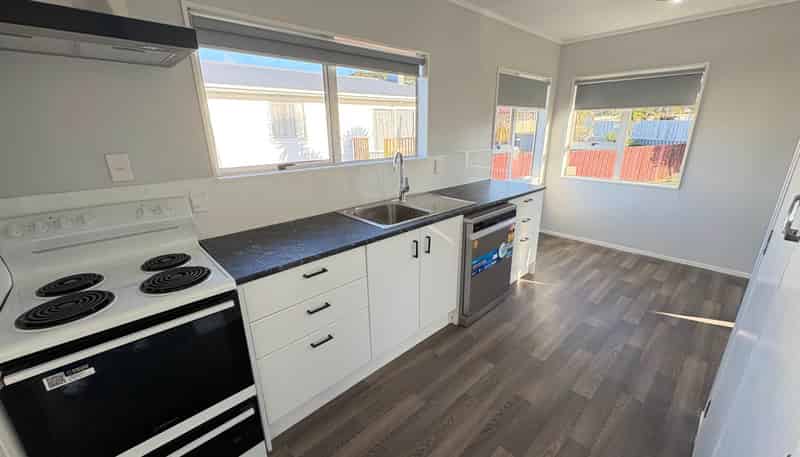 1B Meadow Park Crescent, Tikipunga
