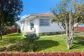 1B Meadow Park Crescent, Tikipunga