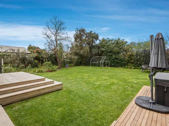 74 Dover Street, Saint Albans