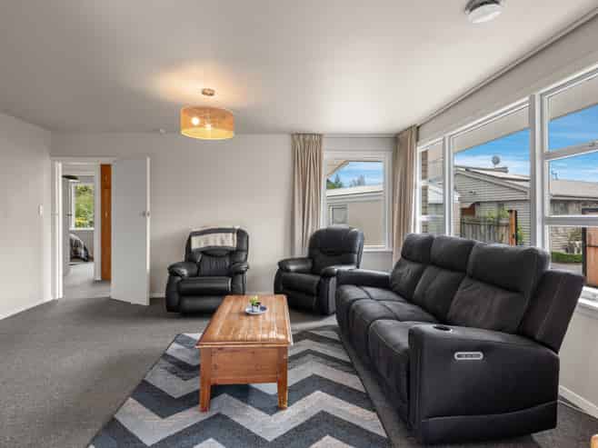 74 Dover Street, Saint Albans