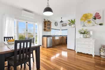 43 Colombo Road, Waiuku