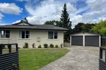 12 Beryl Place, Pukehangi