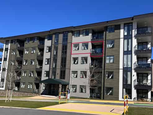 302/30 Red Oaks Drive, Frankton