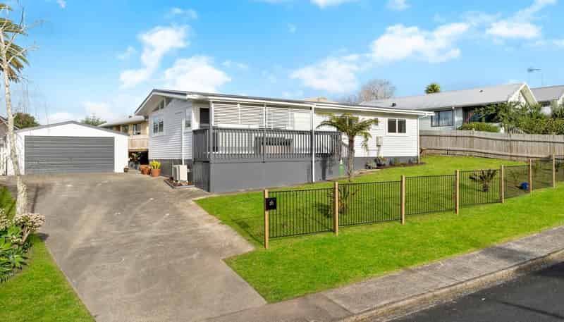 21 Patts Avenue, Glendene