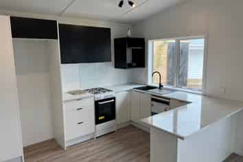 21a Patts Avenue, Glendene