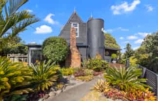26 Mayfair Place, Westown