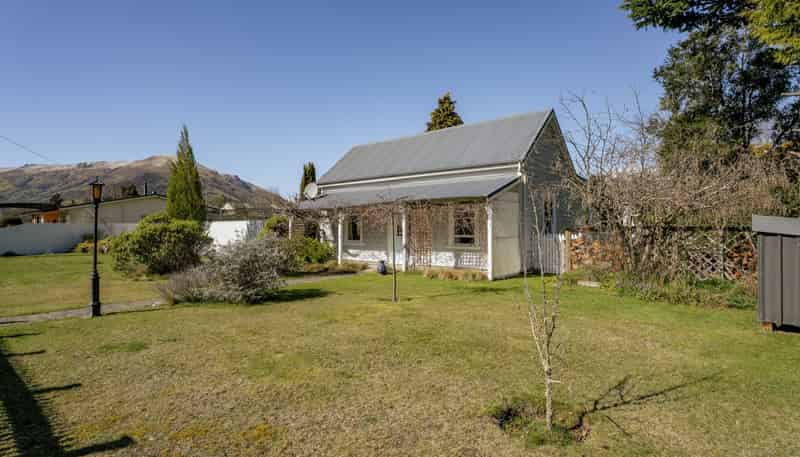 1157 Garston-Athol Highway, Athol