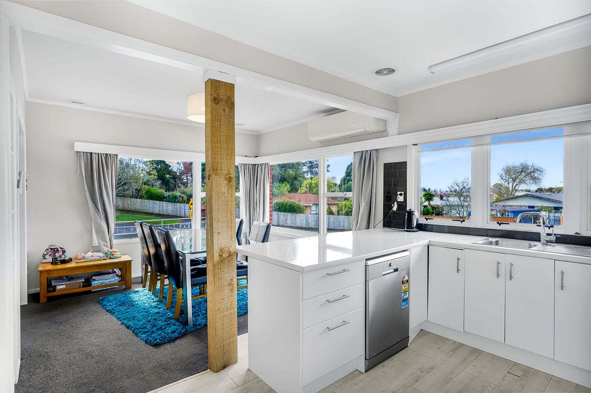 Large Family Home! - Ansicht 5