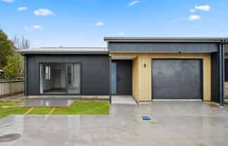 8 Fable Way, Leamington