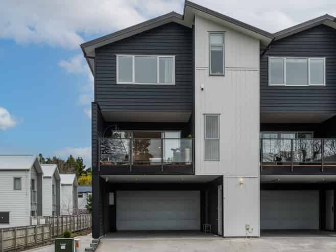3/14 Hammond Street, Hamilton Central