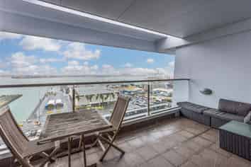 1510/2 Beach Road, Auckland Central