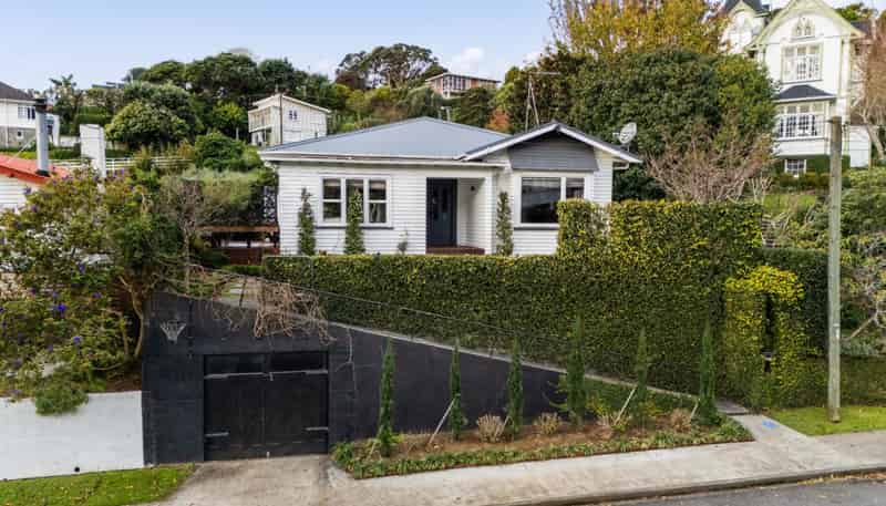 15 Bracken Street, New Plymouth