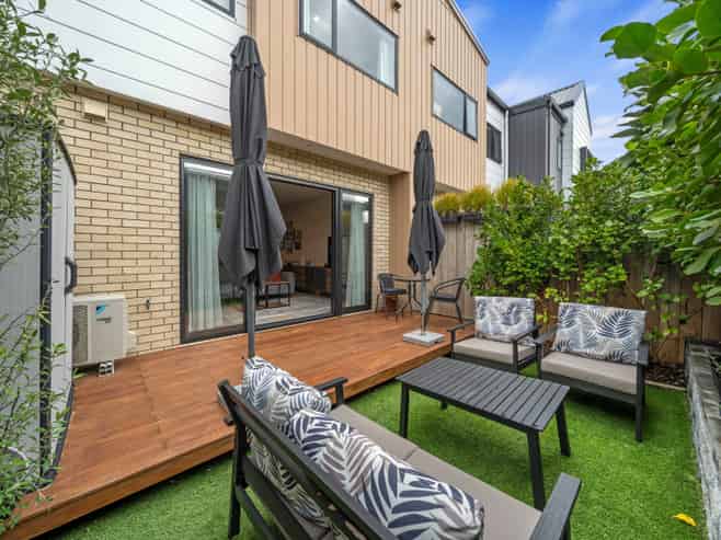 5/11 Karamu Street, Te Atatu Peninsula