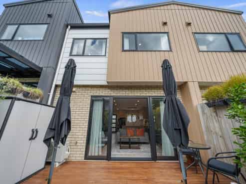 5/11 Karamu Street, Te Atatu Peninsula