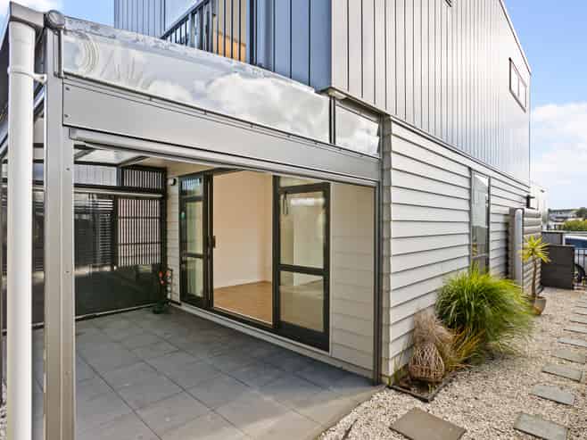 1/60 Hepburn Road, Glendene