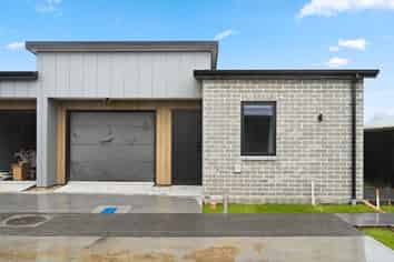 6 Fable Way, Leamington