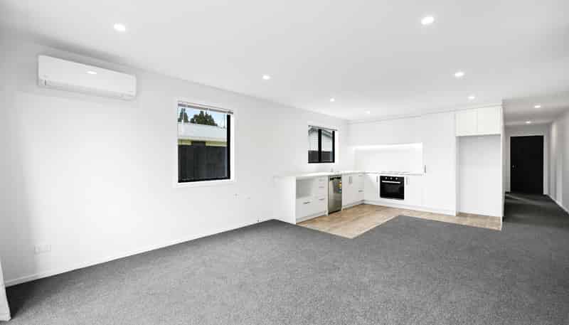 11 Fable Way, Leamington