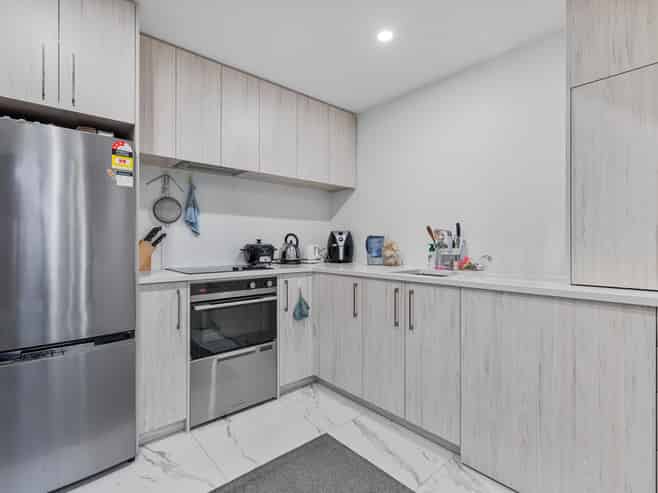 3/66 Longfellow Street, Sydenham