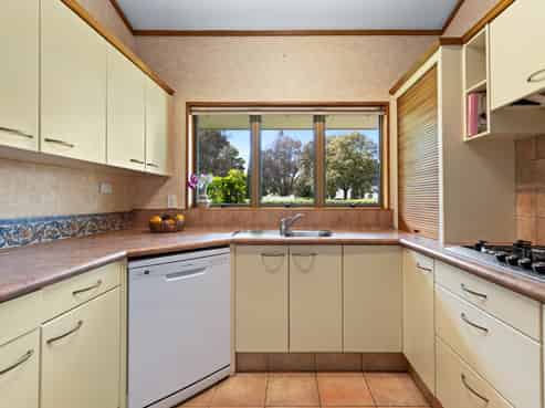 210 Frimley Road, Frimley