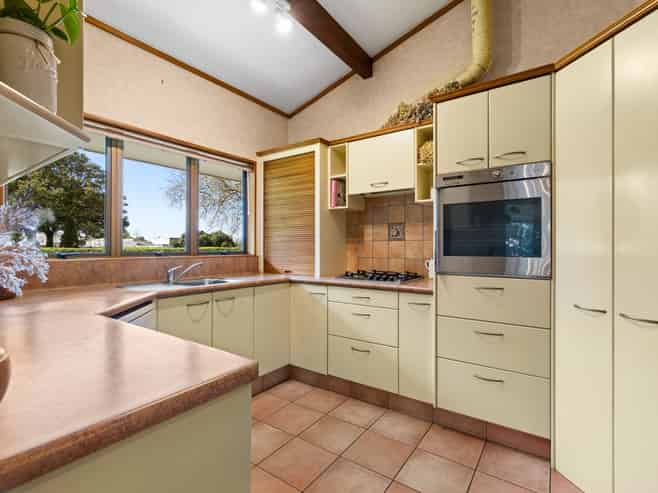 210 Frimley Road, Frimley