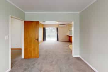 42 Kimberley Grove, Westbrook