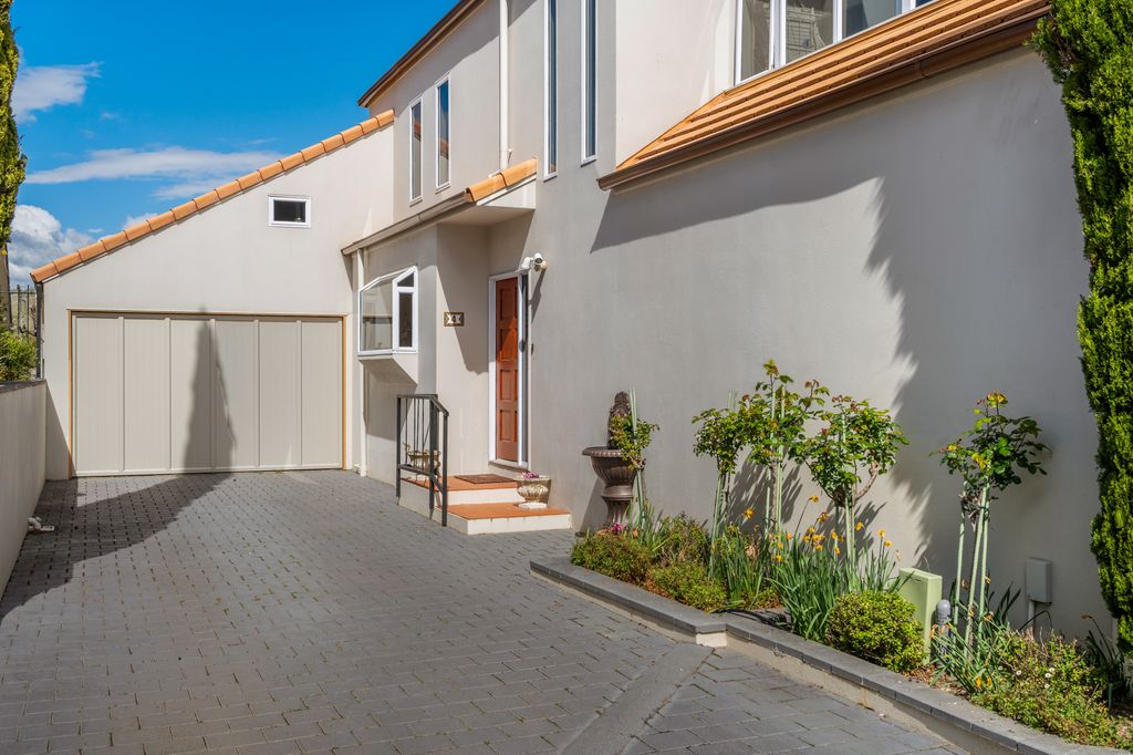 Central value - Price Reduced! 3