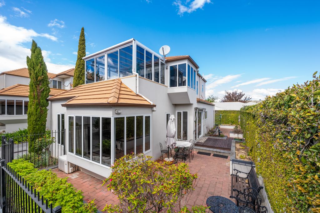 Central value - Price Reduced! 4
