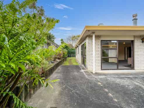 2/12 Penrhyn Place, Mount Maunganui