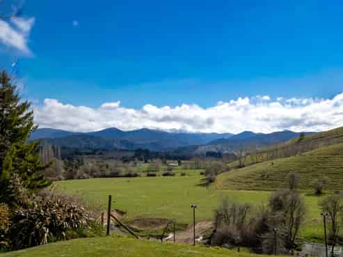 121 Win Valley Road, Dovedale