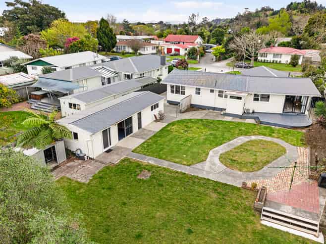 16  SEYMOUR ROAD, Inner Kaiti