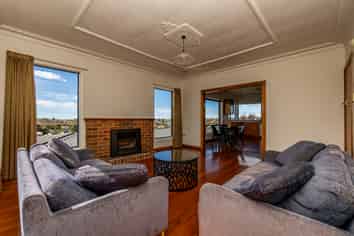 10 Kent Street, Marchwiel