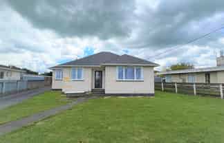 42 Egmont Street, Hawera