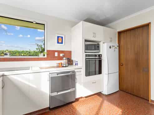 829 Landsborough Road, Claremont