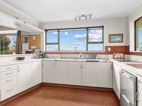 829 Landsborough Road, Claremont