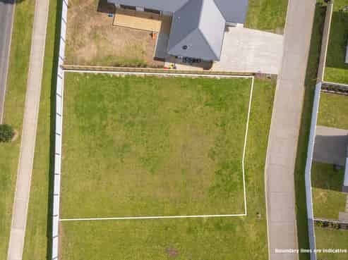 8 Norma Way, Whitianga