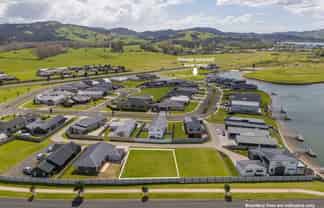 8 Norma Way, Whitianga
