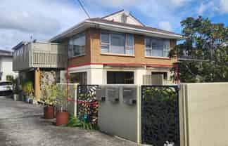 Tidy Orewa office - available now