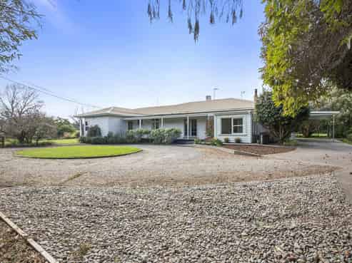 352 Jeffersons Line, Marton