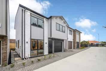 Lot 1-4/23 Bradbury Road, Botany Downs