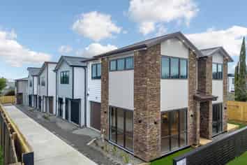 Lot 1-4/23 Bradbury Road, Botany Downs