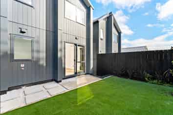 71 TAUKAHIWI ROAD, Pukekohe